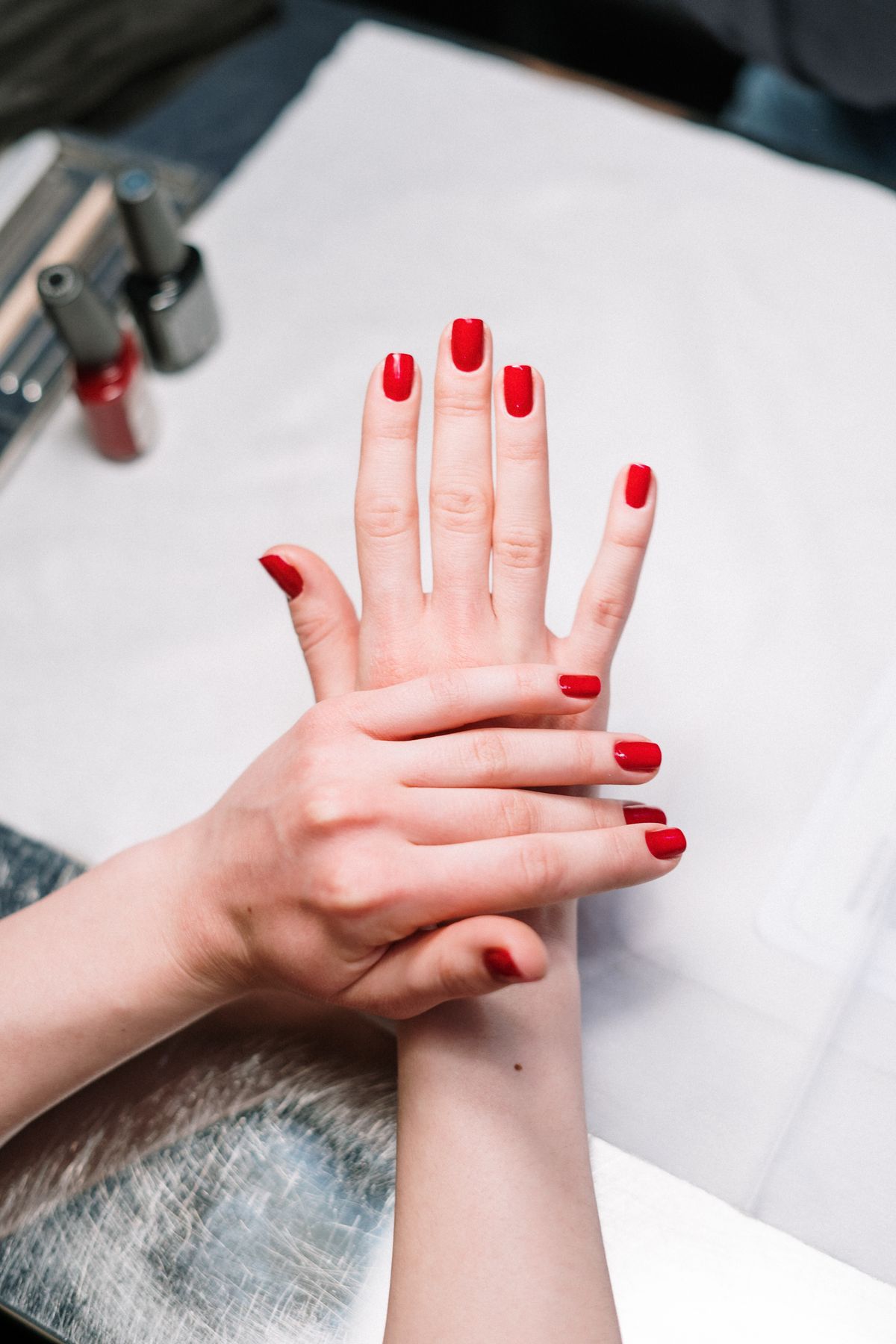 Red manicure detail, Dripped Tipz